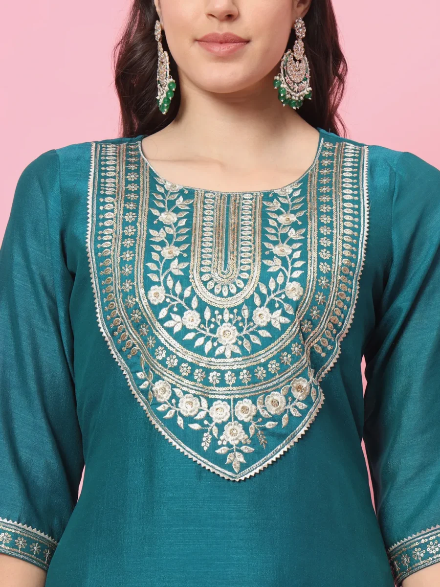 VredeVogel Women Kurta and Trousers Pant Set Silk Blend | VICORA