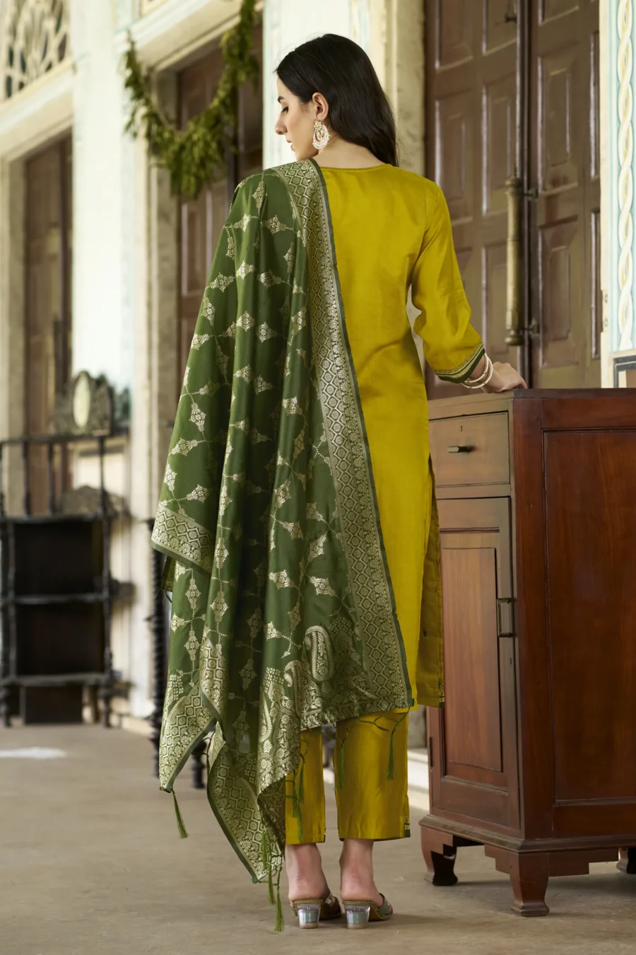 Reedhima Lemon Silk Blend Kurta With Dupatta Set | VICORA