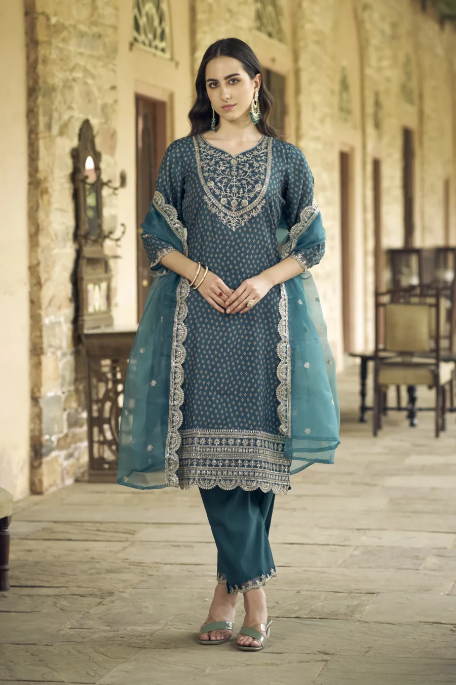 Chaitra Women Kurta and Pant Sets Muslin Print Fabric | VICORA