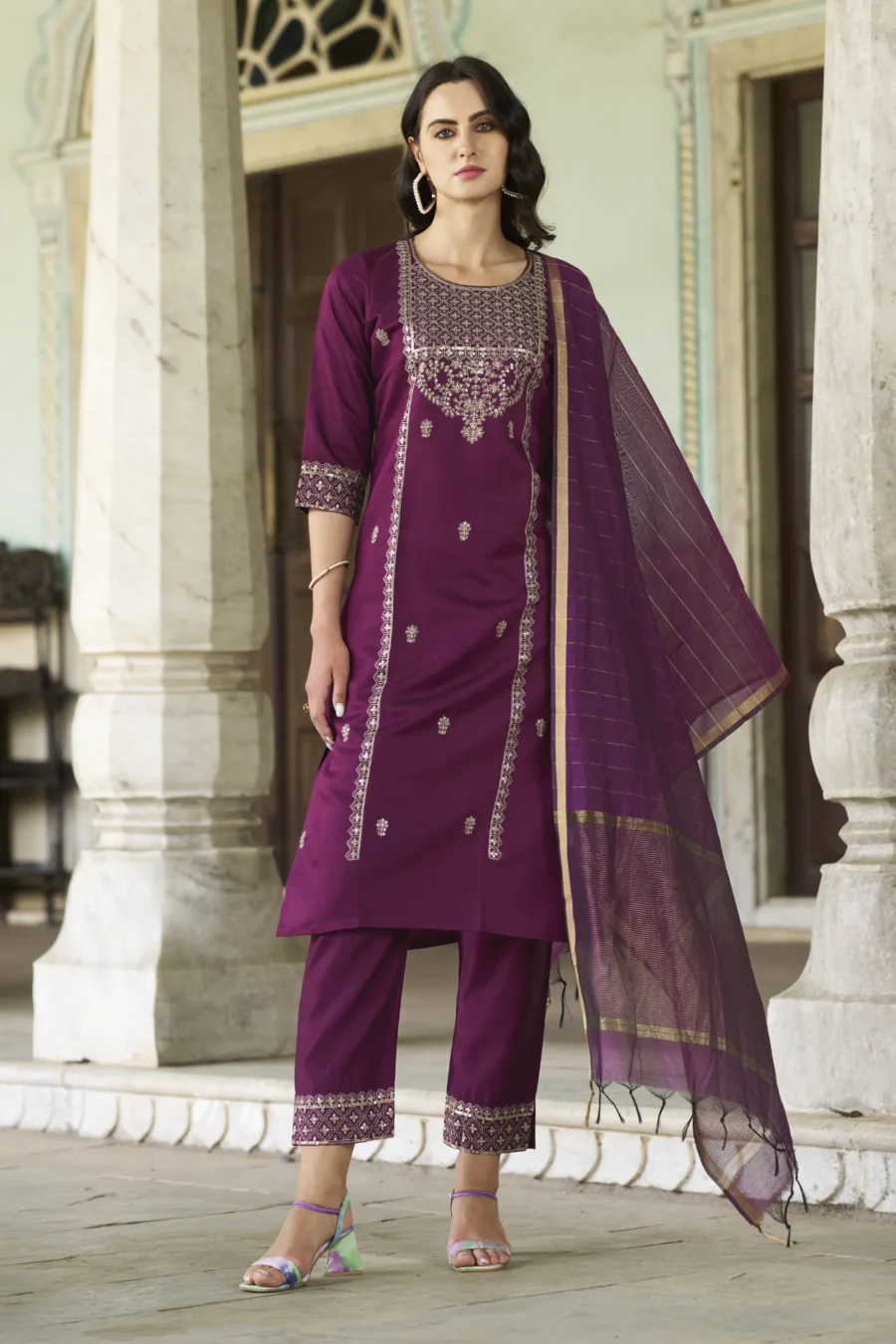 Rajsi Women Kurta and Pant Sest Viscose Rayon | VICORA
