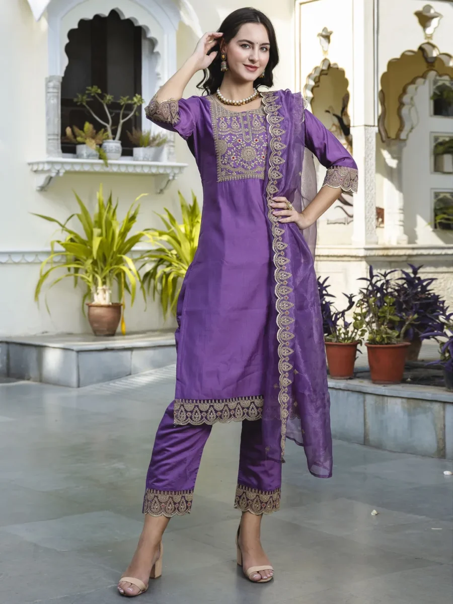 Asmita Embroidered Kurta and Trousers Pant Set Silk Blend Set | VICORA