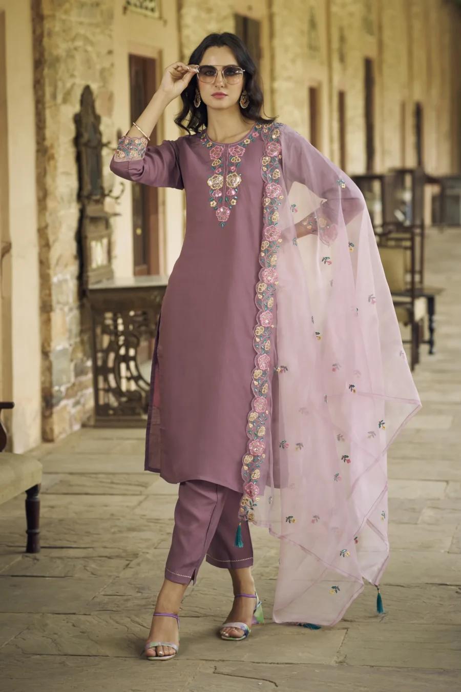 Utsav Women Kurta and Pant Sets Viscos Roman Silk Fabric | VICORA