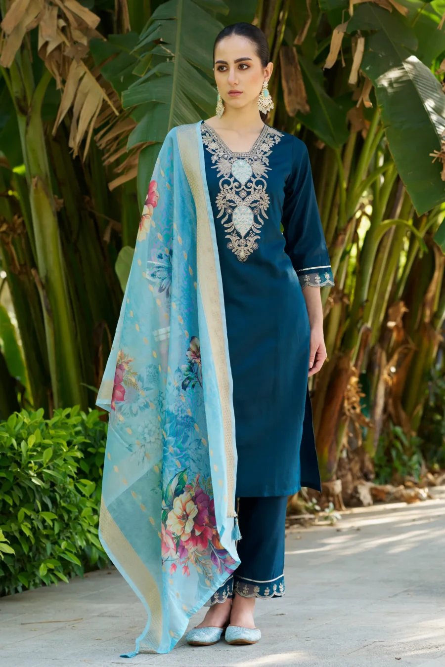 Gulaabo Women Kurta and Pant Viscose Rayon Fabric | VICORA