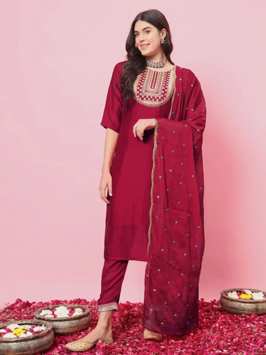 Yamuna Women Kurta and Trousers Pant Set Silk Blend | VICORA