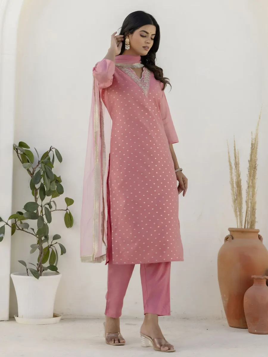 Akriti Women Silk Blend Kurta Pant Dupatta Set | VICORA