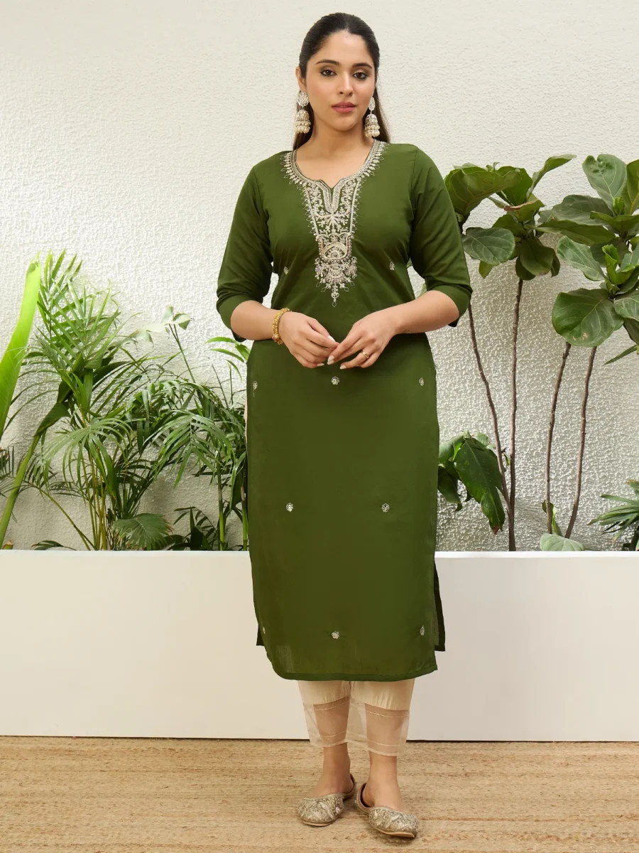 Buy Mehndi Women Embroidered Silk Blend Straight Kurta Online | VICORA
