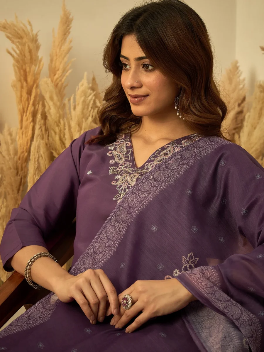 Buy Lavender Women’s Traditional Kurta Pant Set with Dupatta Online | VICORA